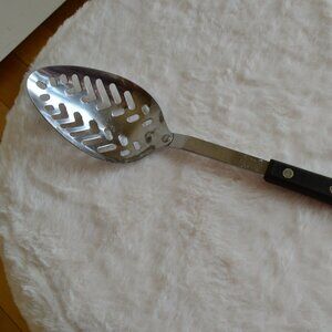 EKCO STAINLESS STEEL USA WOOD GRAIN HANDLE SLOTTED SPOON VINTAGE